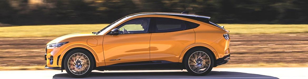 Conducir el Mustang Match E con Centauro