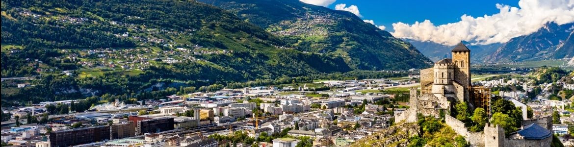 Vista aérea de la basílica de Valere en Sion