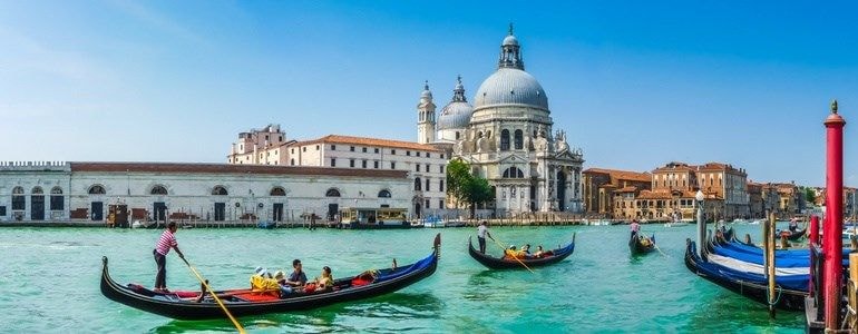Percurso de carro por Veneza