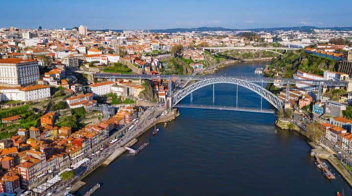Car hire at Porto