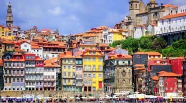Car hire at Porto Downtown
