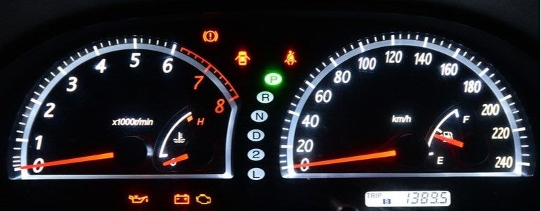 Significado alertas de avaria do carro Centauro Rent a Car
