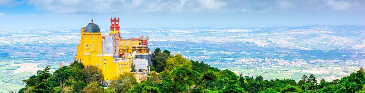 Vue panoramique du palais Da Pena à Sintra